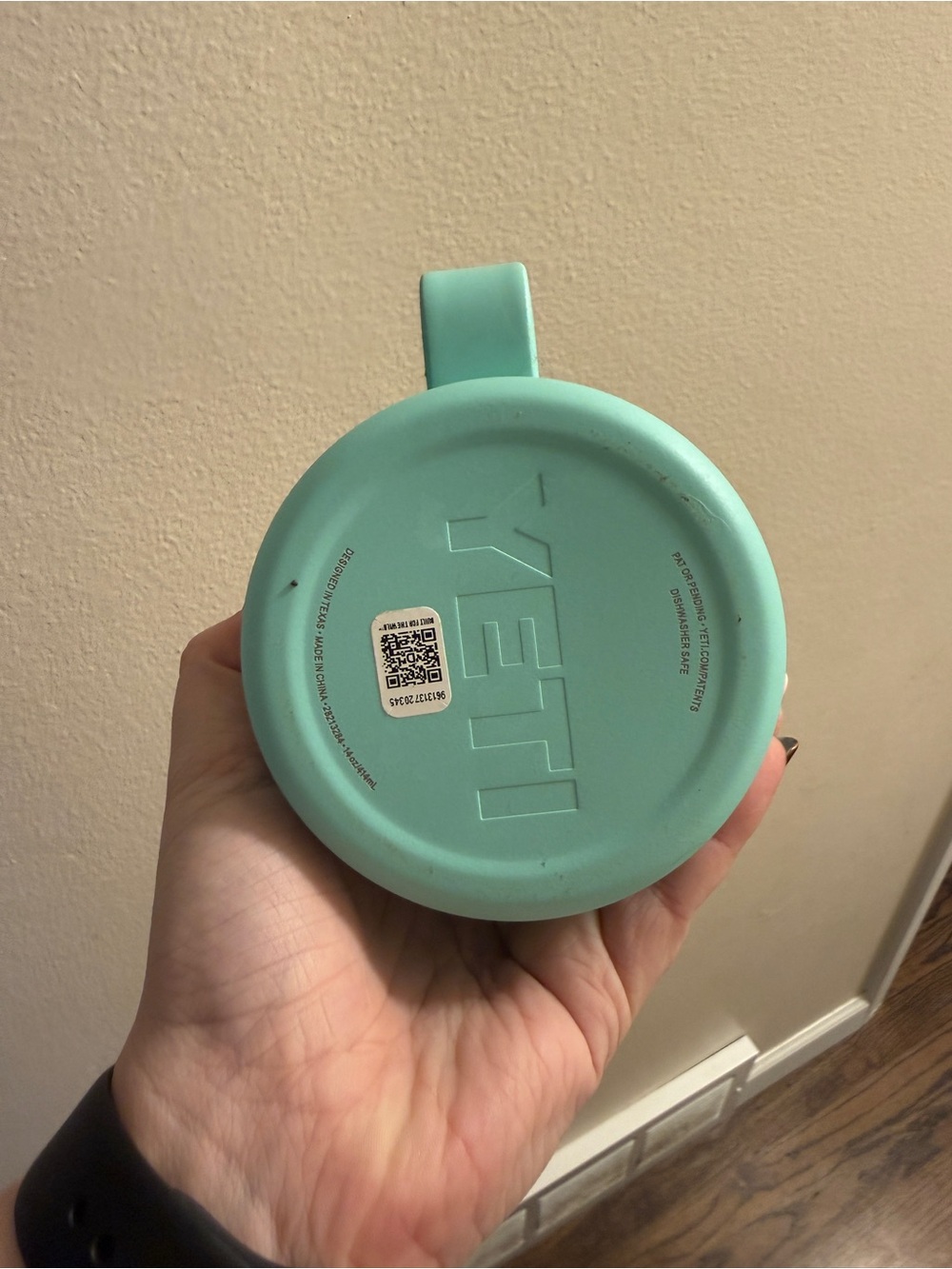 Yeti Seafoam Travel Mug - Aqua Green Insulated Cup - Picture 3 of 4